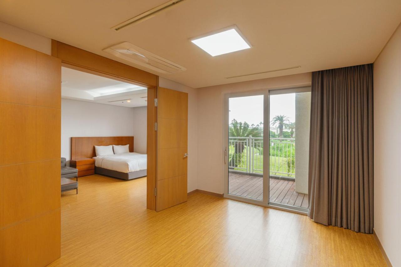 Hotel Sono Calm Jeju à Seogwipo Extérieur photo