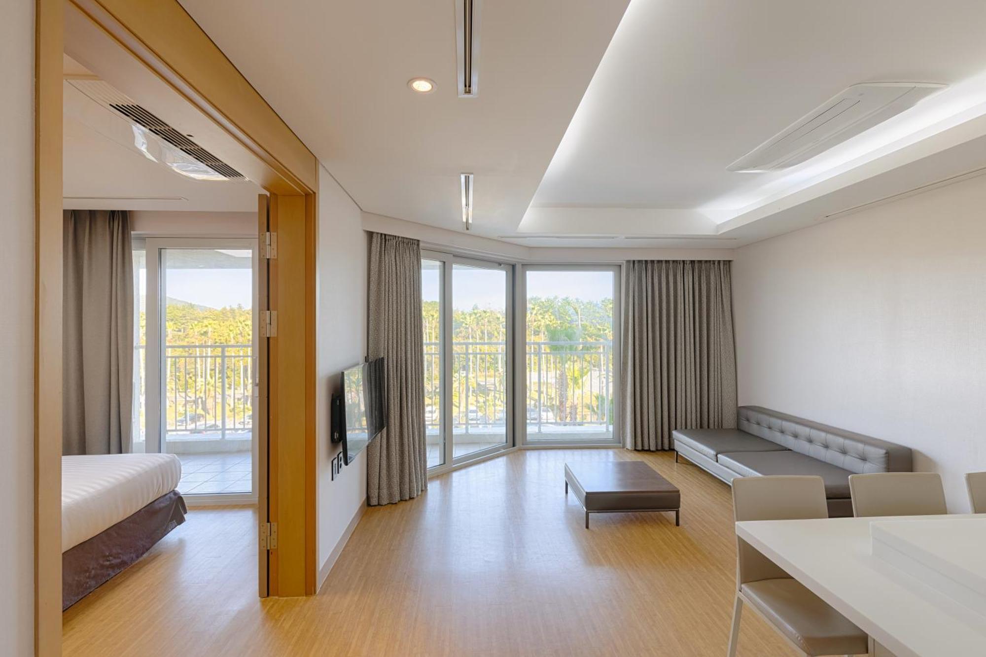 Hotel Sono Calm Jeju à Seogwipo Extérieur photo